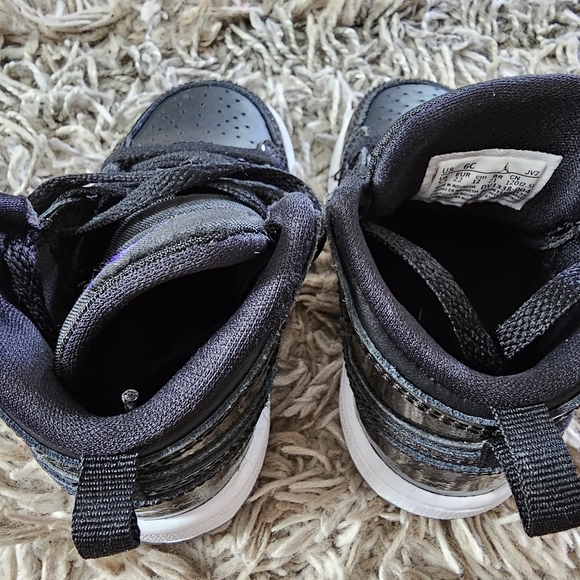 Air Jordan 1 Mid - Black and Blue Space Jam Sneakers - Picture 6 of 7